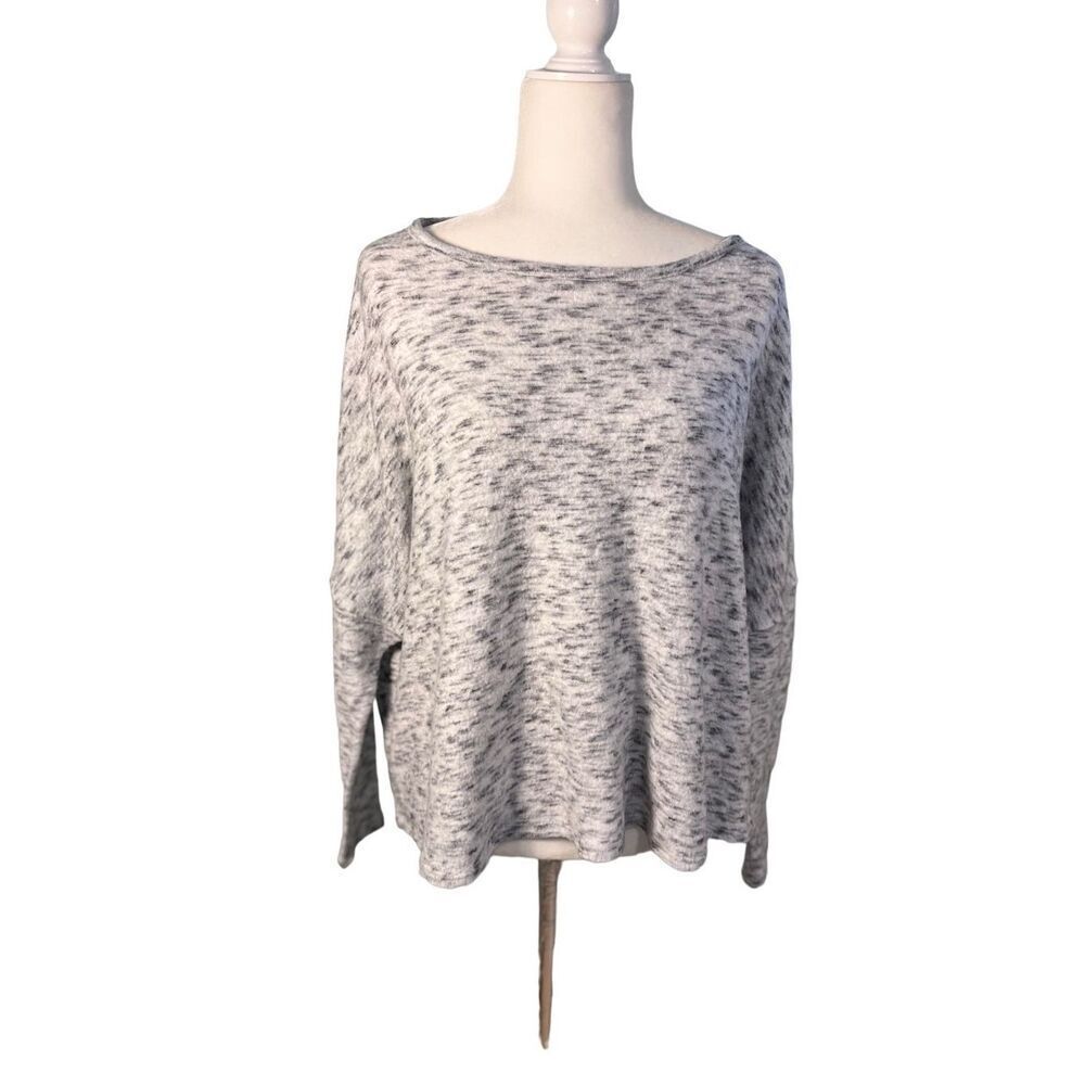 Everleigh super soft gray long sleeve oversized knit top - S